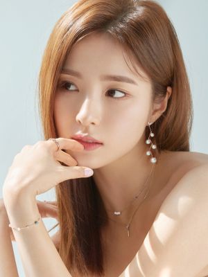 Shin Sae Kyeong