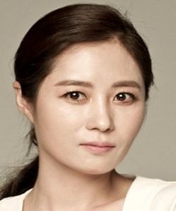 Moon So Ri
