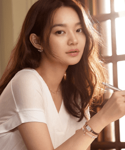 Shin Min Ah